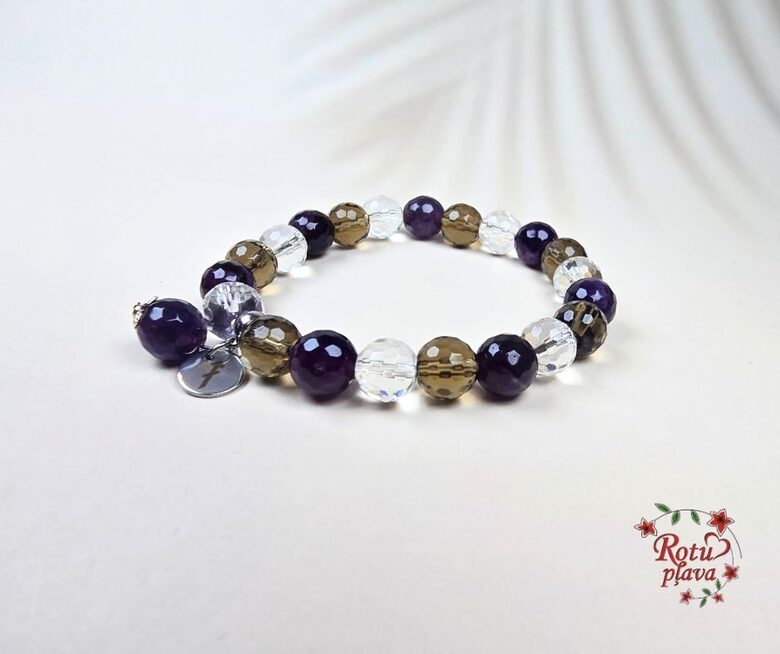 Aproce Strēlniekam ar medaljonu