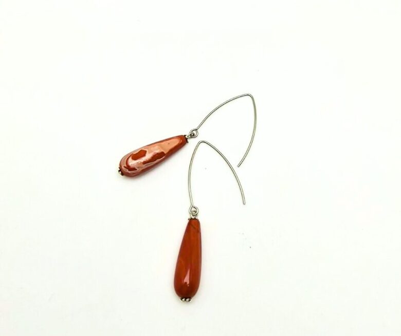 Sarkanās jašmas lāses