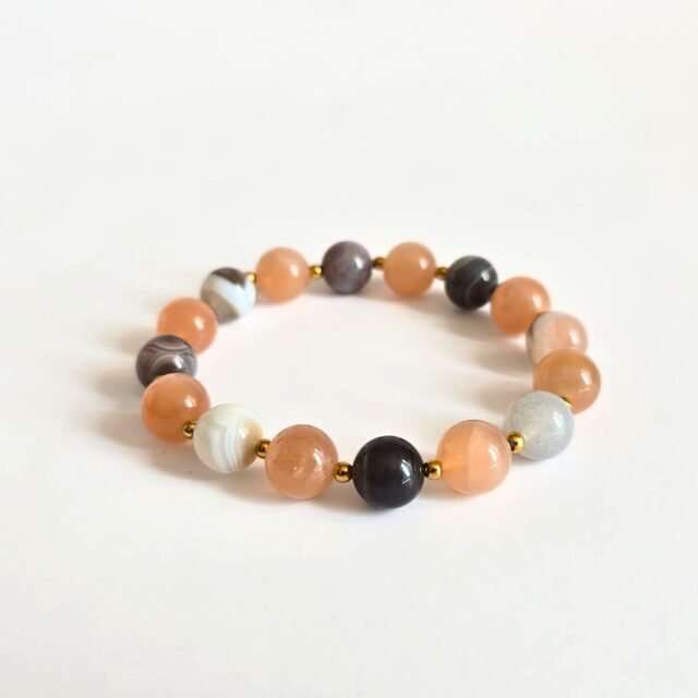 Saules akmens un Botsvanas ahāta rokassprādze - mīlestībai un līdzsvaram