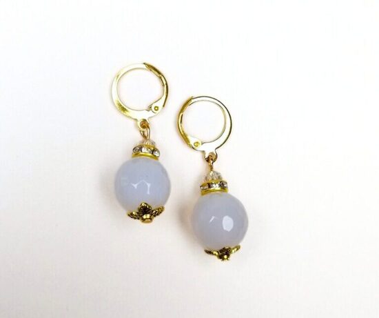 Baltā ahāta auskari