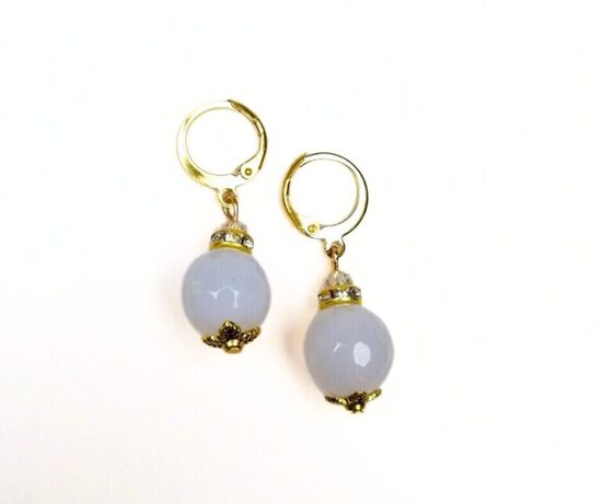 Baltā ahāta auskari