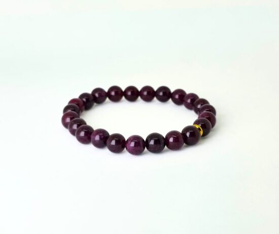 Granāta rokassprādze - enerģijai, mīlestībai, iekšējam spēkam