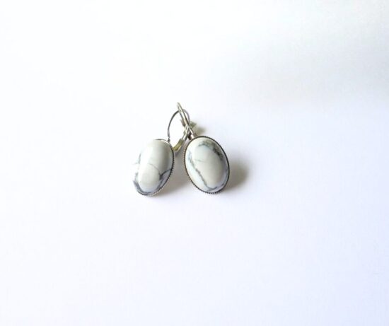 Hovlīta auskari /ovāli/