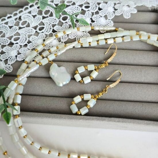 Perlamutra rotu komplekts "Baroka elegance"