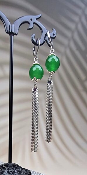 Žadeīta auskari ar ķēdīti